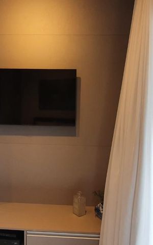 Apartamento à venda com 32m², 1 quarto e 1 vaga Apartamento à venda com 32m², 1 quarto e 1 vagaSala / Quarto