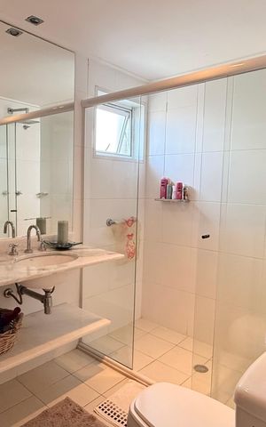 Apartamento para alugar com 200m², 5 quartos e 3 vagas Apartamento para alugar com 200m², 5 quartos e 3 vagasBanheiro Suíte