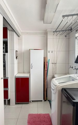 Apartamento para alugar com 200m², 5 quartos e 3 vagas Apartamento para alugar com 200m², 5 quartos e 3 vagasÁrea de Serviço