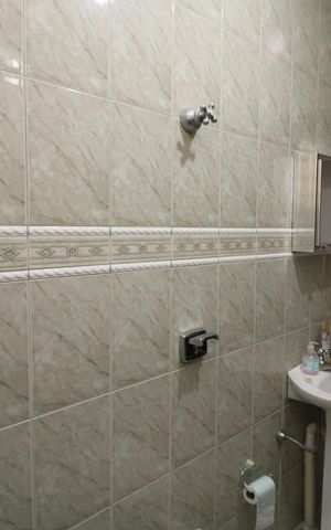 Casa à venda com 147m², 3 quartos e 2 vagasBanheiro 2
