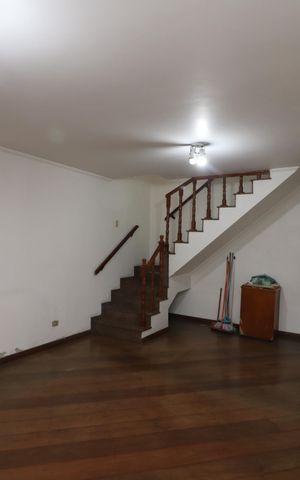 Casa à venda com 147m², 3 quartos e 2 vagasSala