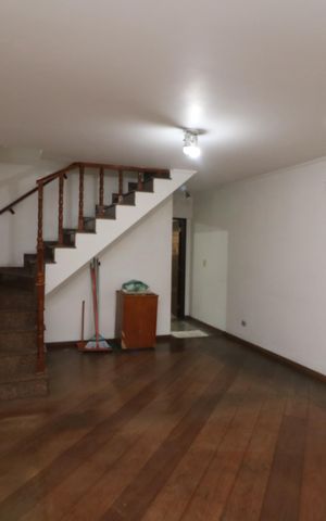 Casa à venda com 147m², 3 quartos e 2 vagasSala