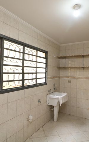 Casa à venda com 147m², 3 quartos e 2 vagasÁrea de Serviço