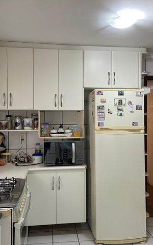 Casa à venda com 180m², 4 quartos e 2 vagasCozinha