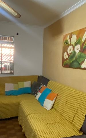 Casa à venda com 180m², 4 quartos e 2 vagasSala