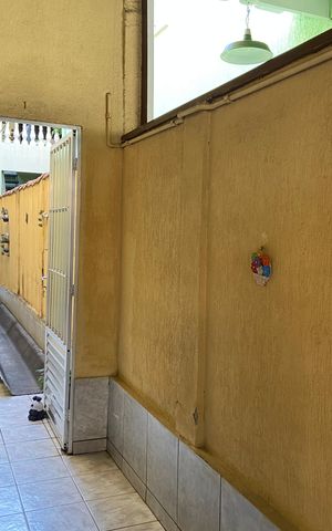 Casa à venda com 180m², 4 quartos e 2 vagasÁrea externa