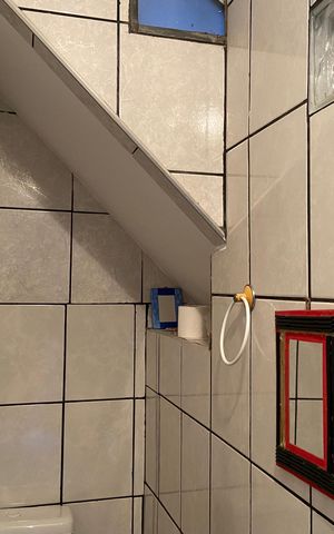 Casa à venda com 180m², 4 quartos e 2 vagasLavabo