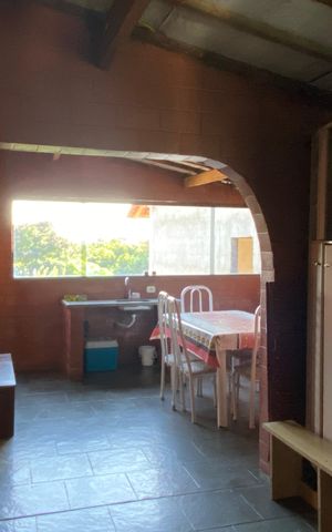 Casa à venda com 180m², 4 quartos e 2 vagasVaranda Gourmet