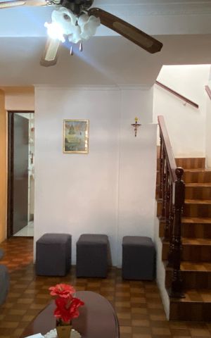 Casa à venda com 180m², 4 quartos e 2 vagasSala