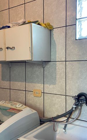 Casa à venda com 180m², 4 quartos e 2 vagasÁrea de Serviço