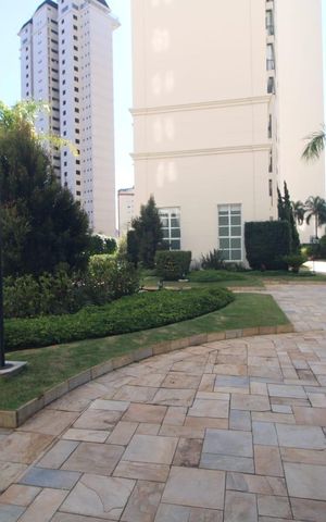 Apartamento à venda com 132m², 3 quartos e 2 vagas