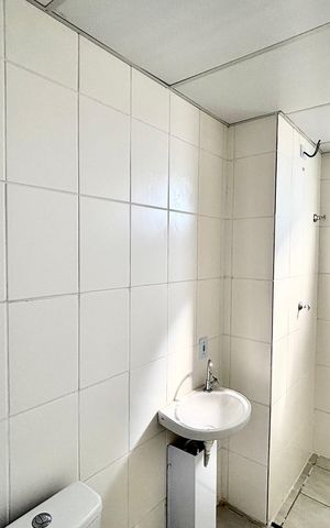 Apartamento para alugar com 46m², 2 quartos e sem vagaBanheiro 