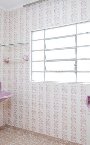 Casa à venda com 398m², 2 quartos e 2 vagasBanheiro
