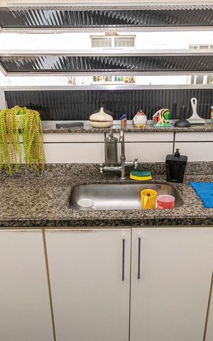 Apartamento à venda com 70m², 3 quartos e sem vaga Apartamento à venda com 70m², 3 quartos e sem vagaCozinha