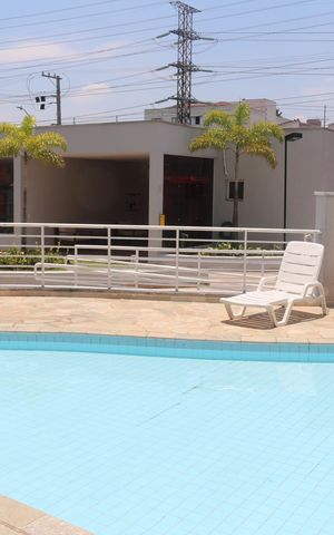 Apartamento para alugar com 64m², 2 quartos e 2 vagasÁrea comum - Piscina