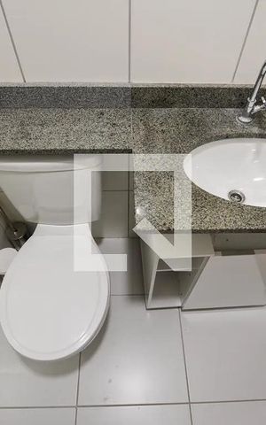 Apartamento para alugar com 31m², 1 quarto e sem vaga Apartamento para alugar com 31m², 1 quarto e sem vagaBanheiro