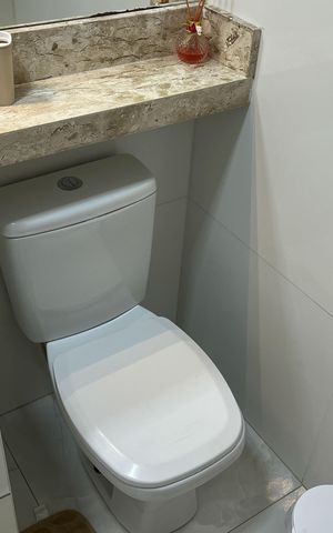 Apartamento para alugar com 93m², 2 quartos e sem vaga Apartamento para alugar com 93m², 2 quartos e sem vagaBanheiro da Suíte