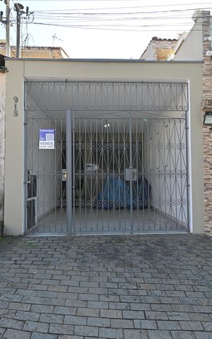 Casa à venda com 140m², 3 quartos e 1 vagaFachada