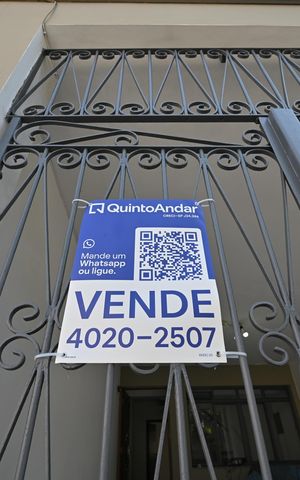 Casa à venda com 140m², 3 quartos e 1 vagaPlaca Vende instalada 06/07/26 Cod: KHDC-23