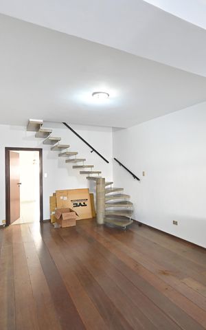 Casa à venda com 140m², 3 quartos e 1 vagaSala