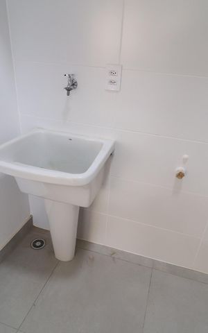 Apartamento para alugar com 96m², 2 quartos e 2 vagasCozinha e Área de Serviço
