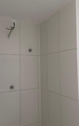 Casa à venda com 35m², 1 quarto e sem vaga Casa à venda com 35m², 1 quarto e sem vagaBanheiro
