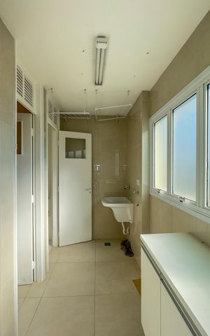 Apartamento à venda com 98m², 3 quartos e 1 vagaÁrea de Serviço