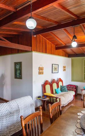 Casa para alugar com 1400m², 3 quartos e 4 vagasSala