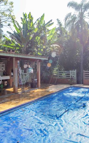 Casa para alugar com 1400m², 3 quartos e 4 vagasPiscina