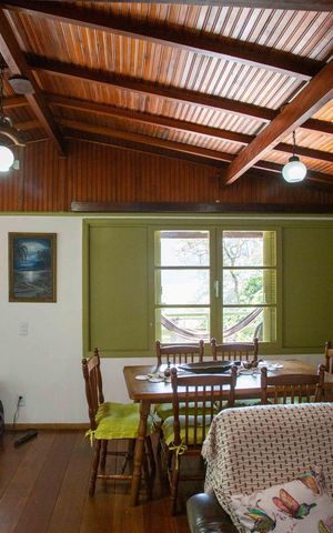 Casa para alugar com 1400m², 3 quartos e 4 vagasSala