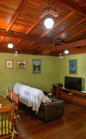 Casa para alugar com 1400m², 3 quartos e 4 vagasSala