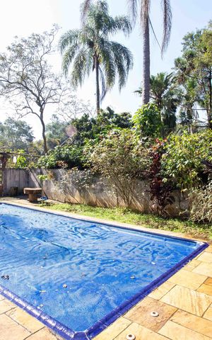 Casa para alugar com 1400m², 3 quartos e 4 vagasPiscina