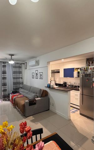 Apartamento à venda com 80m², 1 quarto e 1 vaga Apartamento à venda com 80m², 1 quarto e 1 vagaSala