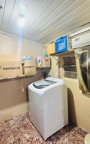Casa à venda com 200m², 2 quartos e 2 vagas