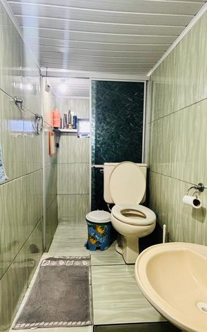 Casa à venda com 200m², 2 quartos e 2 vagas