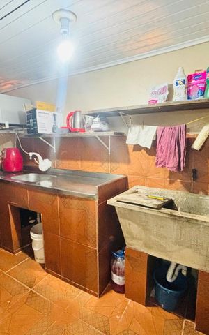 Casa à venda com 200m², 2 quartos e 2 vagas
