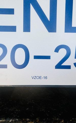 Casa à venda com 200m², 2 quartos e 2 vagas Casa à venda com 200m², 2 quartos e 2 vagasPlaca instalada em 07/07/2026 com o código VZOE-16