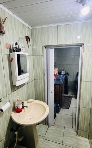Casa à venda com 200m², 2 quartos e 2 vagas