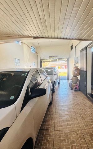 Casa à venda com 200m², 2 quartos e 2 vagas