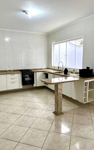 Casa para alugar com 125m², 2 quartos e 2 vagas Casa para alugar com 125m², 2 quartos e 2 vagasCozinha