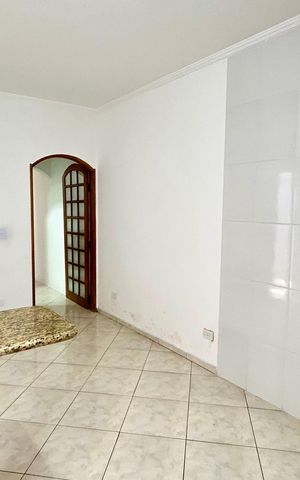 Casa para alugar com 125m², 2 quartos e 2 vagas Casa para alugar com 125m², 2 quartos e 2 vagasCozinha