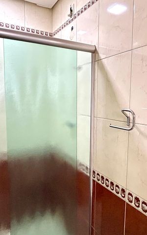 Casa para alugar com 125m², 2 quartos e 2 vagas Casa para alugar com 125m², 2 quartos e 2 vagasBanheiro da Suíte