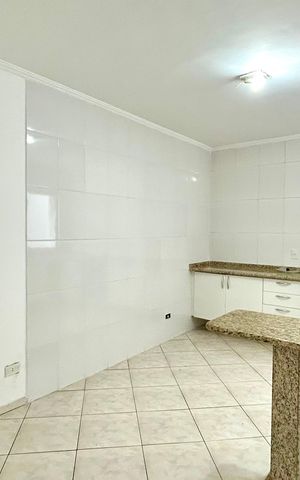 Casa para alugar com 125m², 2 quartos e 2 vagas Casa para alugar com 125m², 2 quartos e 2 vagasCozinha