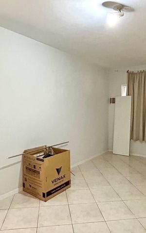 Casa para alugar com 125m², 2 quartos e 2 vagas Casa para alugar com 125m², 2 quartos e 2 vagasSala