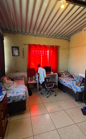 Casa à venda com 249m², 8 quartos e 4 vagas Casa à venda com 249m², 8 quartos e 4 vagasQuarto 2 Anexo 2