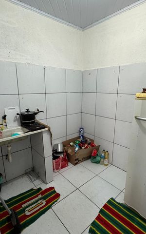 Casa à venda com 249m², 8 quartos e 4 vagas Casa à venda com 249m², 8 quartos e 4 vagasCozinha Anexo 1