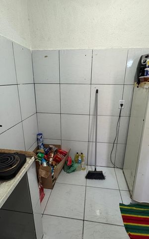 Casa à venda com 249m², 8 quartos e 4 vagas Casa à venda com 249m², 8 quartos e 4 vagasCozinha Anexo 1