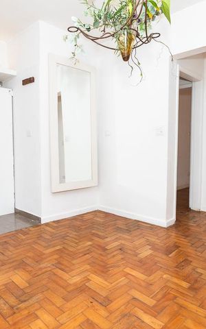 Apartamento à venda com 90m², 2 quartos e 2 vagas Apartamento à venda com 90m², 2 quartos e 2 vagasCopa