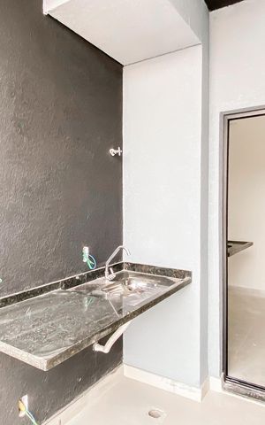 Apartamento à venda com 40m², 2 quartos e 1 vaga Apartamento à venda com 40m², 2 quartos e 1 vagaÁrea de Serviço