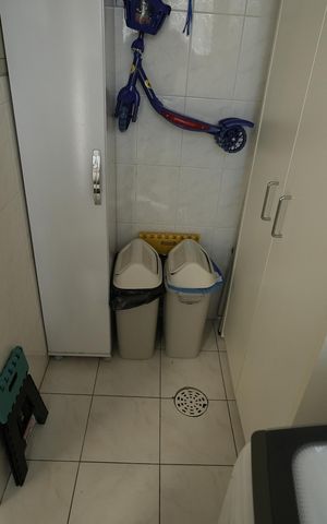 Apartamento à venda com 81m², 2 quartos e 2 vagasÁrea de Serviço